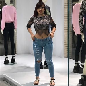 Elegant lace crop top